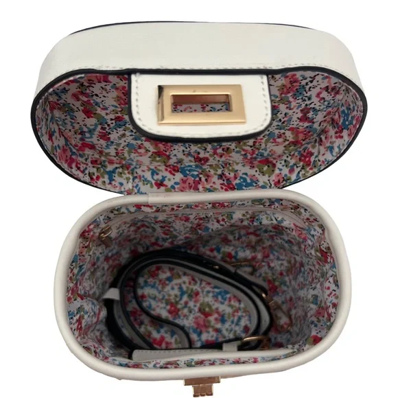 Wicker Tan & White Mini Handbag Crossbody Shoulder Purse Alyssa Bag - Picture 9 of 10